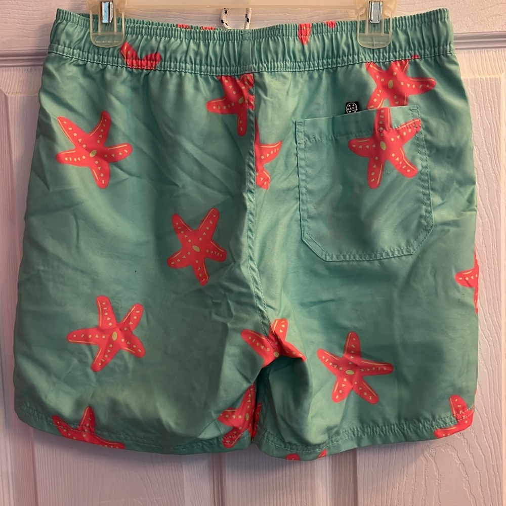 - Maui and Sons starfish men’s swimsuit medium - Picture 6 of 8